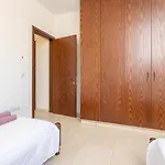 Dora * Argaka