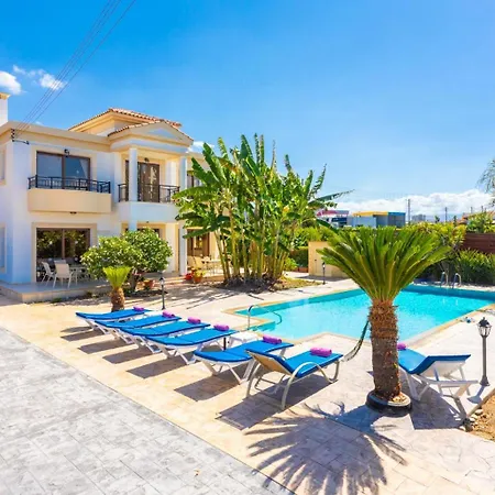 Villa Dora Argaka